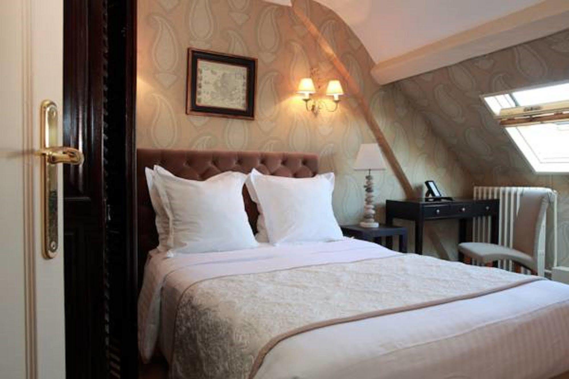 فندق Auberge A La Bonne Idee Saint-Jean-aux-Bois  المظهر الخارجي الصورة